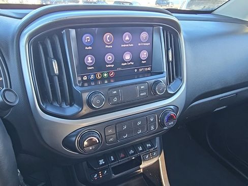 Used 2019 Chevrolet Colorado LT image 12