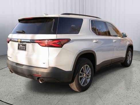 Used 2023 Chevrolet Traverse LT image 23