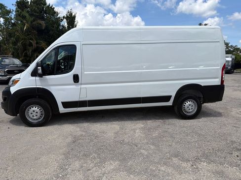Used 2023 RAM ProMaster 3500 FWD image 1