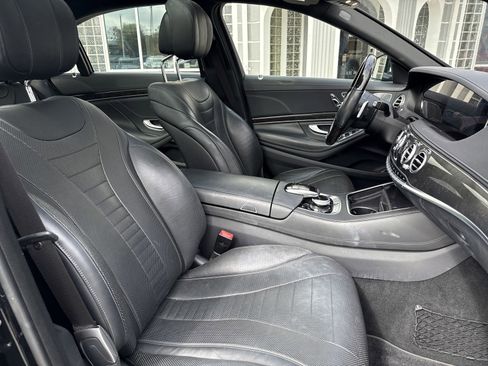 Used 2019 Mercedes-Benz S 560 Sedan image 38