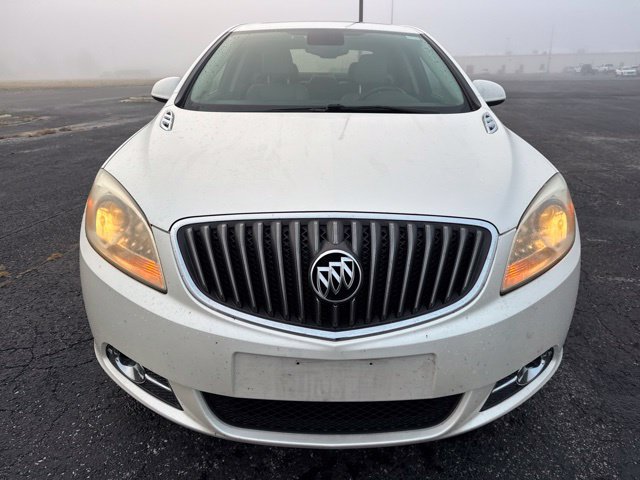Used 2013 Buick Verano Leather FWD image 2