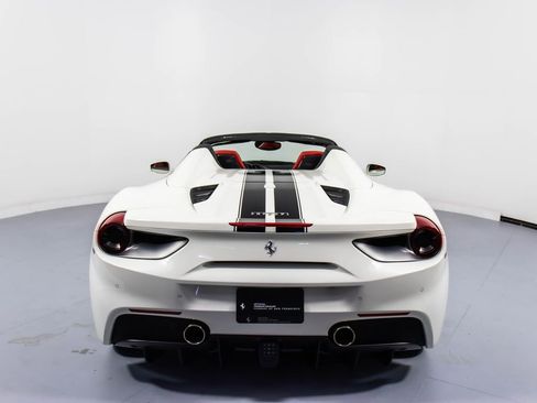 Certified 2017 Ferrari 488 Spider RWD image 7