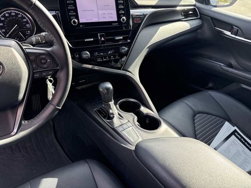 Used 2023 Toyota Camry SE FWD image 21