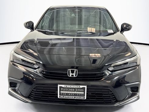 Used 2023 Honda Civic Sport image 2