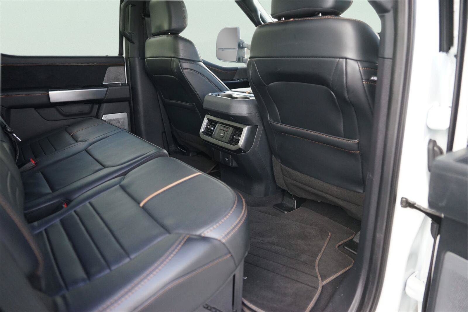 Used 2024 Ford F350 Platinum w/ FX4 Off-Road Package AWD/4WD image 15