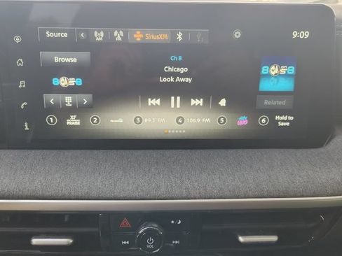 Used 2025 Nissan Kicks SV FWD image 16