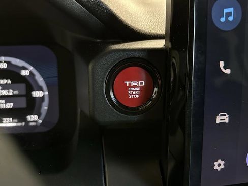 Used 2024 Toyota Tacoma TRD Sport w/ TRD Sport Premium Package image 29