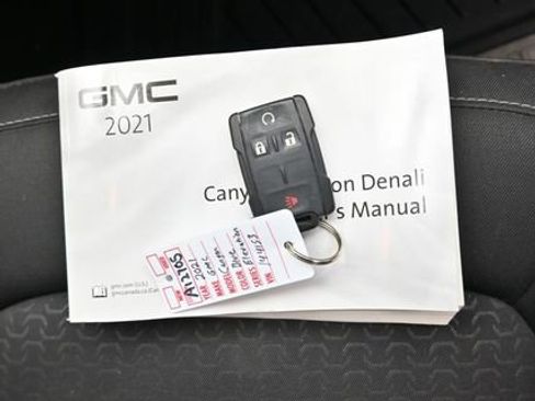 Used 2021 GMC Canyon Elevation image 9
