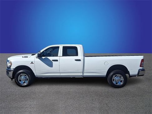 Used 2023 RAM 3500 Tradesman w/ Chrome Appearance Group image 7
