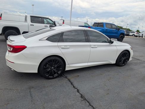 Used 2022 Honda Accord Sport image 8