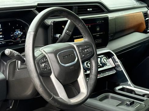 Used 2024 GMC Sierra 2500 Denali AWD/4WD image 19