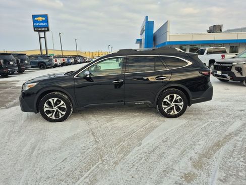 Used 2020 Subaru Outback Touring XT image 2