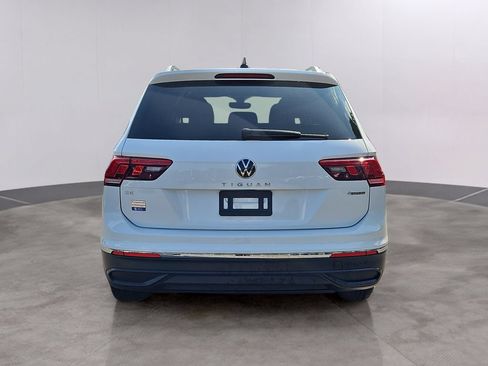 Certified 2022 Volkswagen Tiguan SE AWD/4WD image 5