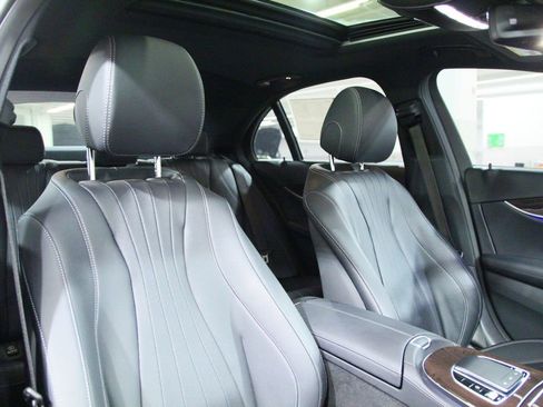 Certified 2022 Mercedes-Benz E 350 4MATIC Sedan image 26