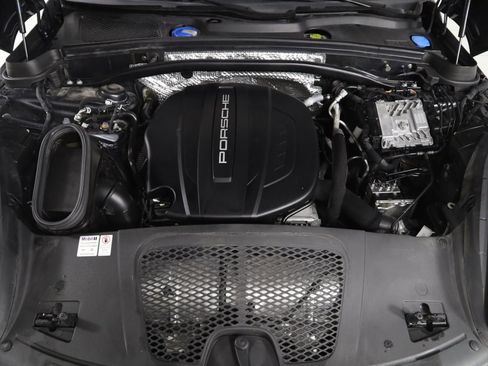 Used 2020 Porsche Macan image 59