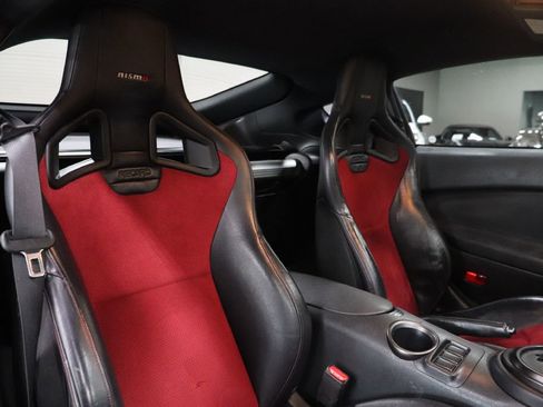 Used 2016 Nissan 370Z NISMO image 16