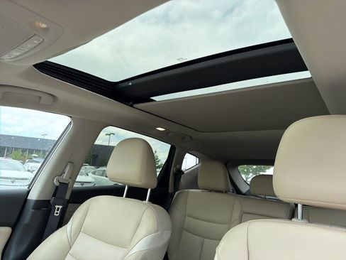 Used 2020 Nissan Murano SL w/ Moonroof Package AWD/4WD image 13