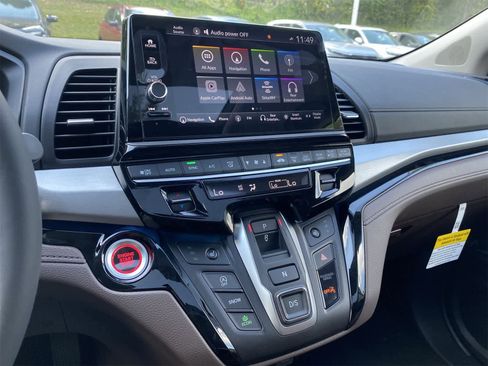New 2026 Honda Odyssey Touring image 17