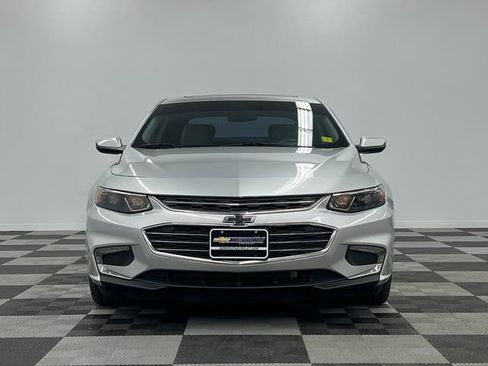 Used 2017 Chevrolet Malibu Premier w/ Premier Sun and Wheel Package image 5