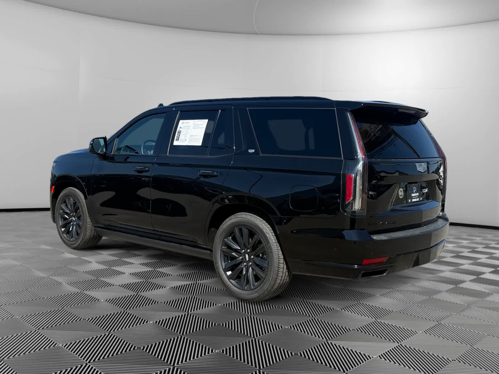 Used 2023 Cadillac Escalade Sport Platinum AWD/4WD image 3