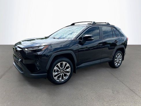 Used 2024 Toyota RAV4 XLE Premium FWD image 8