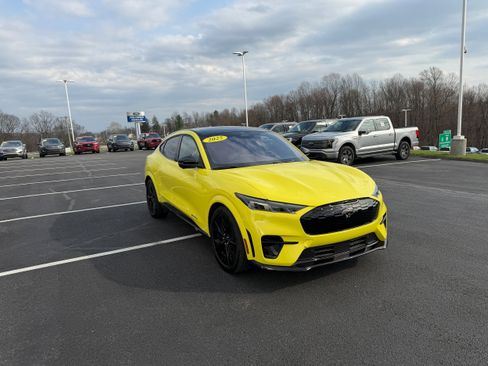 Certified 2025 Ford Mustang Mach-E GT AWD/4WD image 3