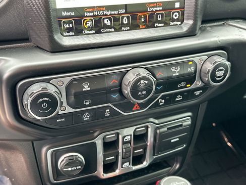 Used 2021 Jeep Gladiator Overland w/ Popular Equipment Package AWD/4WD image 19