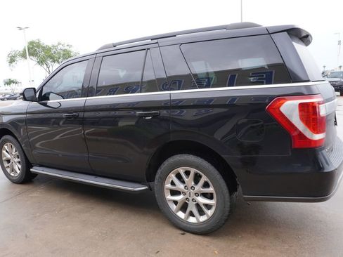 Used 2021 Ford Expedition XLT RWD image 4
