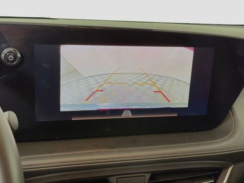 Used 2024 Buick Encore GX Sport Touring image 17