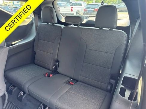 Used 2025 Chevrolet Traverse LT w/ LPO, Floor Liner Package FWD image 19