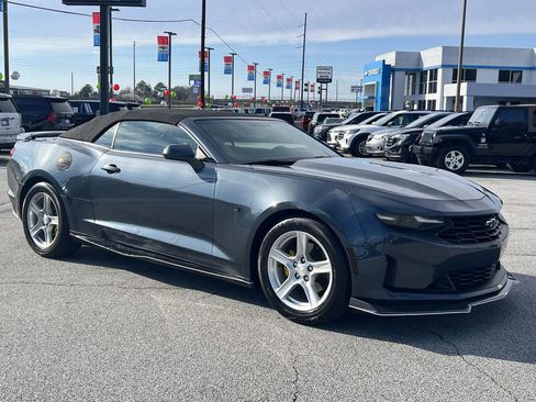 Used 2020 Chevrolet Camaro LT image 26