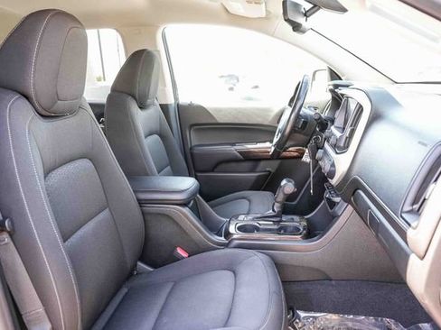 Used 2020 GMC Canyon SLE w/ Elevation Edition RWD image 19