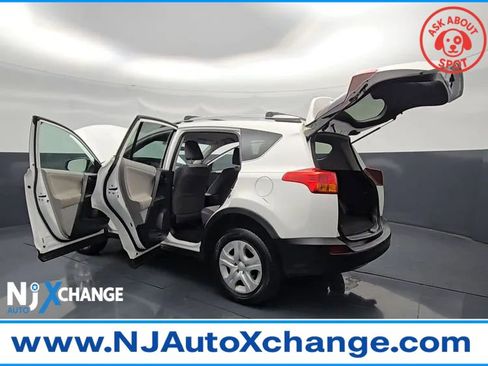 Used 2013 Toyota RAV4 LE AWD/4WD image 24