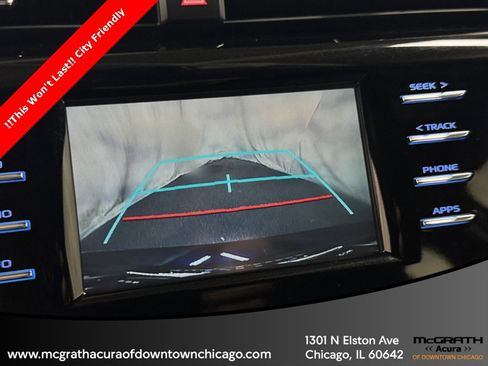 Used 2018 Toyota Camry LE image 30