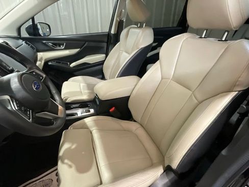 Used 2024 Subaru Ascent Limited w/ Technology Package AWD/4WD image 9