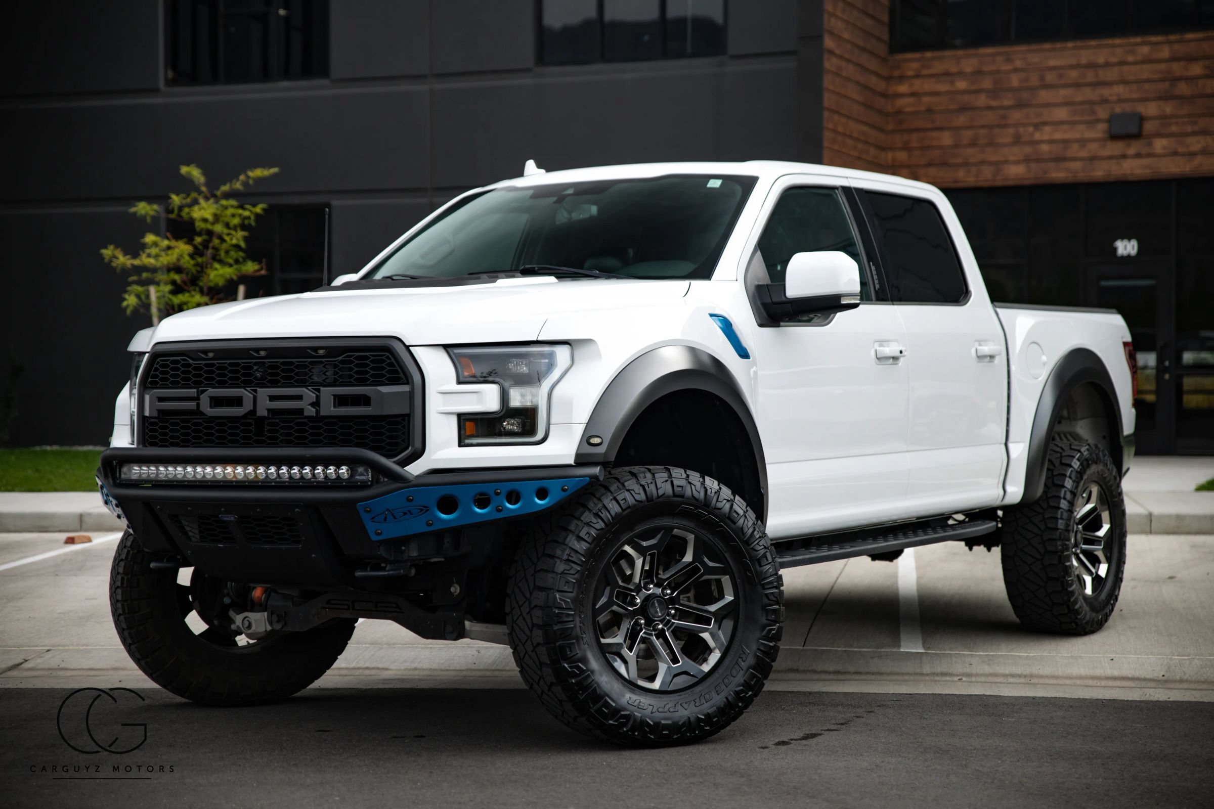 Used 2019 Ford F150 Raptor w/ Equipment Group 802A Luxury AWD/4WD image 3