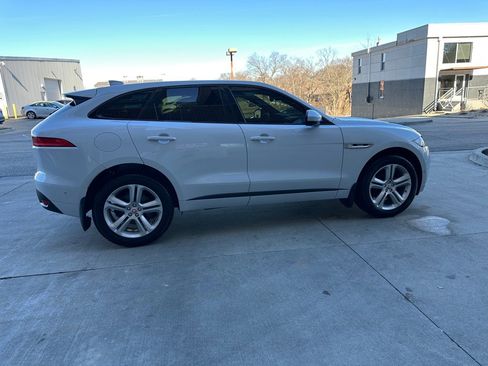 Used 2017 Jaguar F-PACE R-Sport AWD/4WD image 7