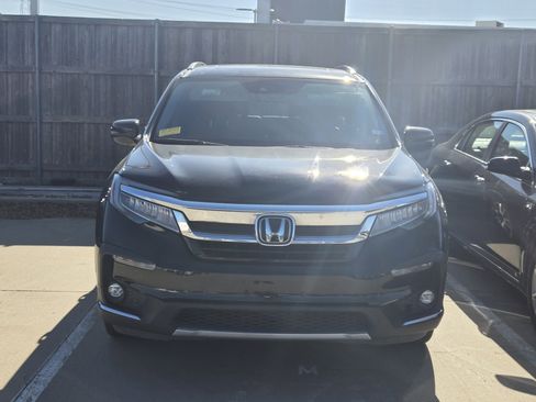 Used 2022 Honda Pilot Touring image 2