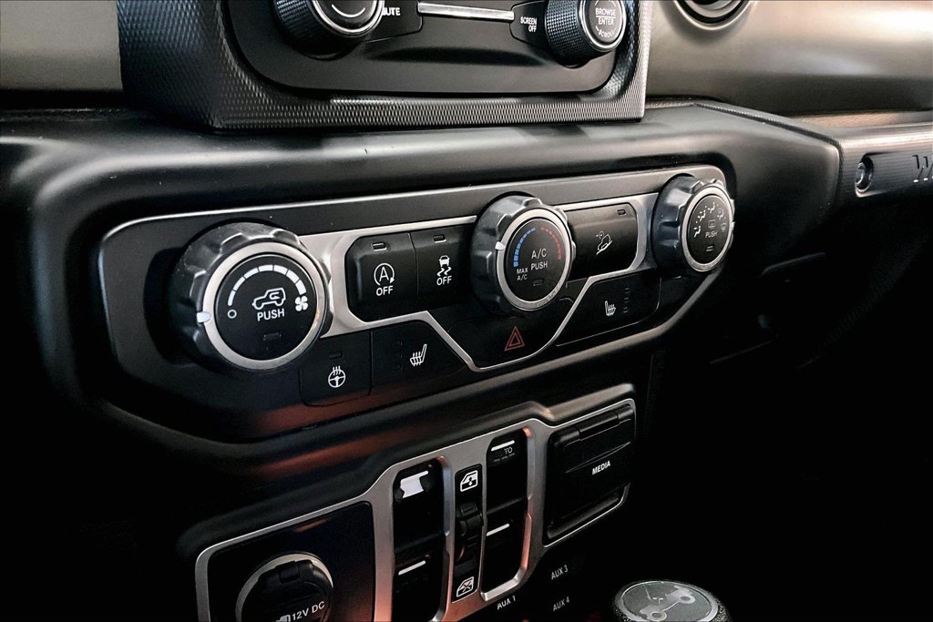 Used 2018 Jeep Wrangler Unlimited Sport S AWD/4WD image 14