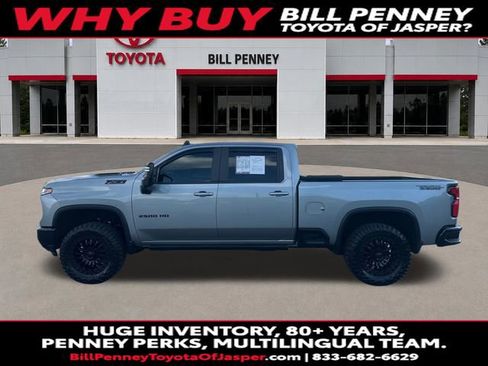 Used 2025 Chevrolet Silverado 2500 LT w/ Trail Boss Package AWD/4WD image 2