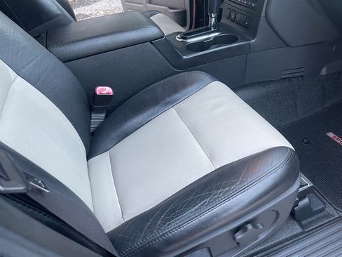 Used 2007 Ford Explorer Sport Trac Limited image 16