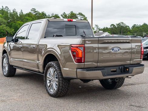 Certified 2025 Ford F150 Platinum w/ Equipment Group 703A Plus AWD/4WD image 5