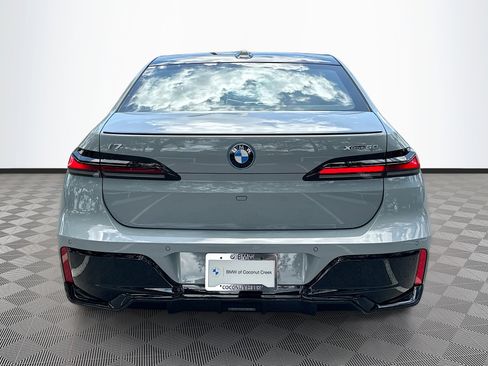 New 2025 BMW i7 xDrive60 image 6