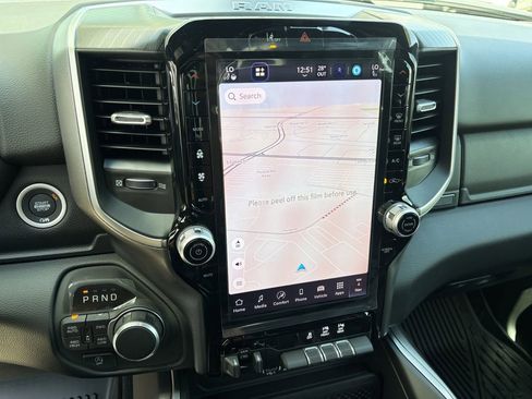 New 2026 RAM 1500 4x4 Crew Cab image 19