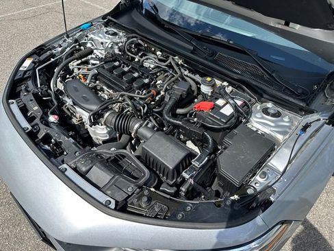 Used 2024 Honda Civic EX-L image 32