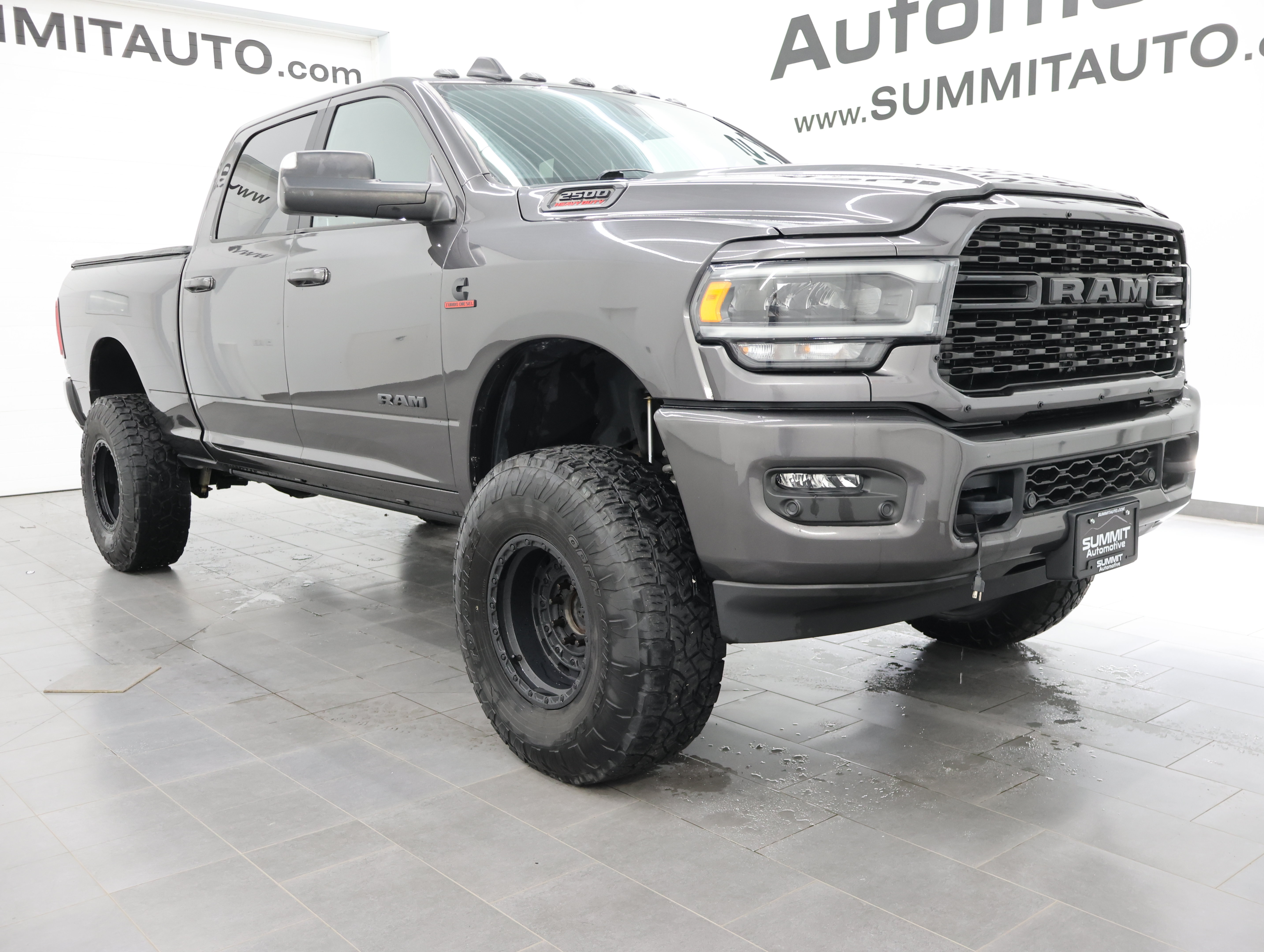 Used 2022 RAM 2500 Big Horn w/ Level C Equiment Group AWD/4WD image 2