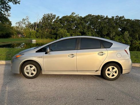 Used 2011 Toyota Prius Two FWD image 3
