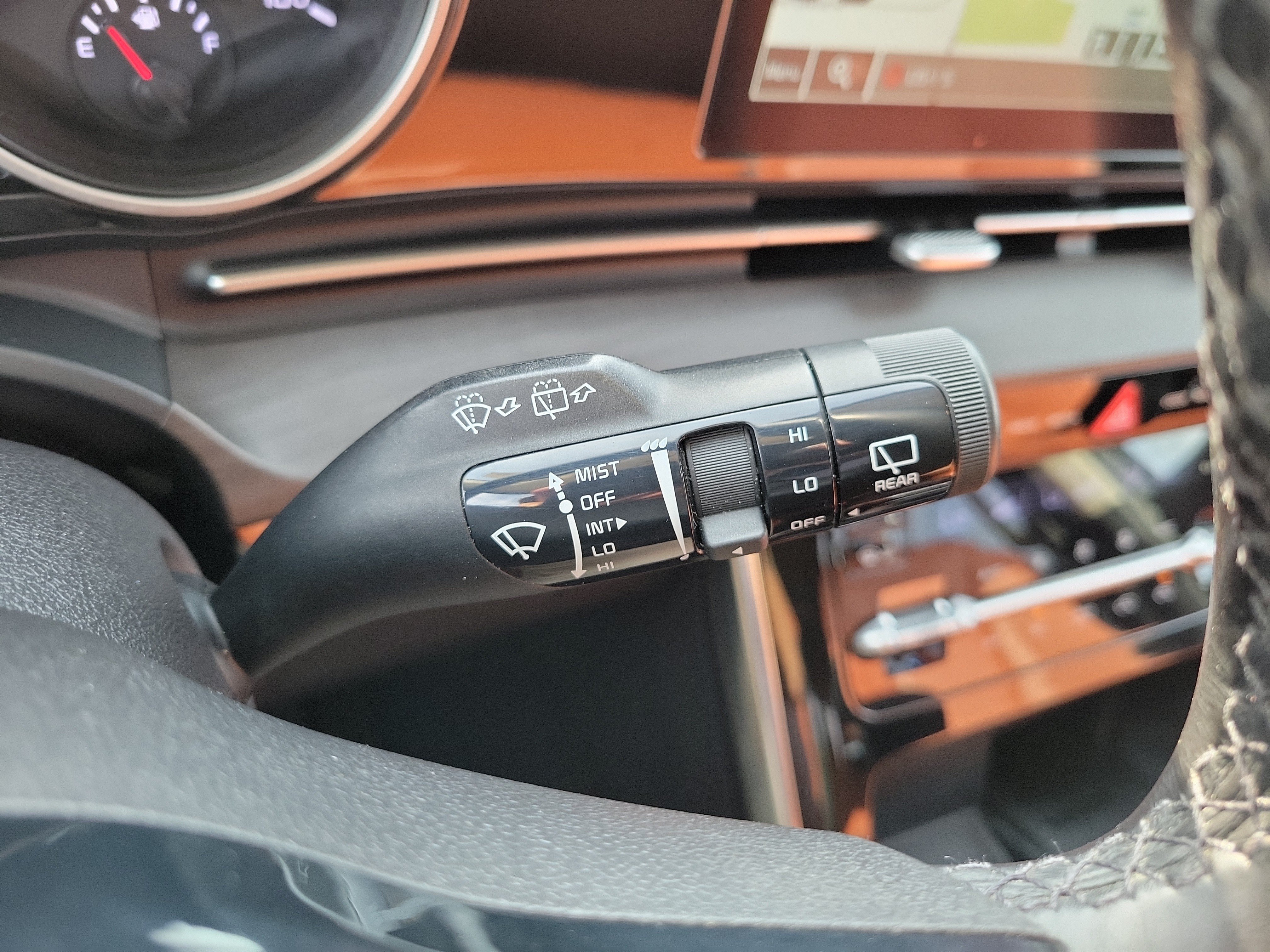 Used 2022 Kia Carnival SX FWD image 31