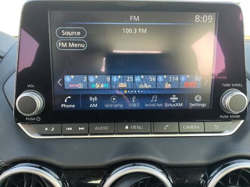 Used 2025 Nissan Sentra SV FWD image 25