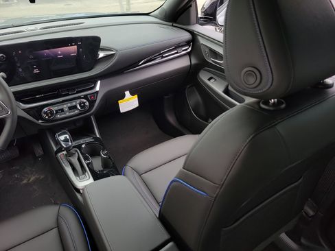 New 2026 Buick Envista Sport Touring FWD image 16